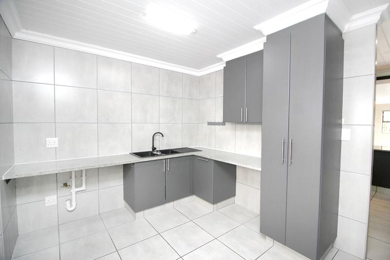 3 Bedroom Property for Sale in Reebok Western Cape
